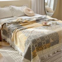 Prehoz Patchwork Žlto-Šedá Kvety so strapcom 200x230cm