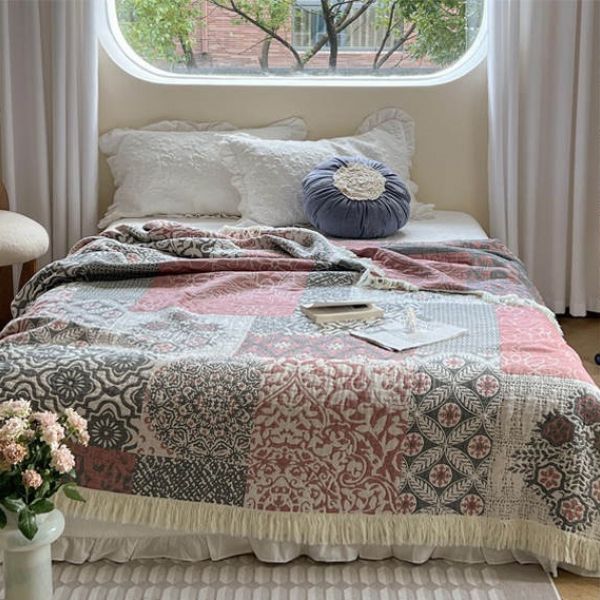 Prehoz Patchwork Fialovo-Šedá Kvety so strapcom200x230cm